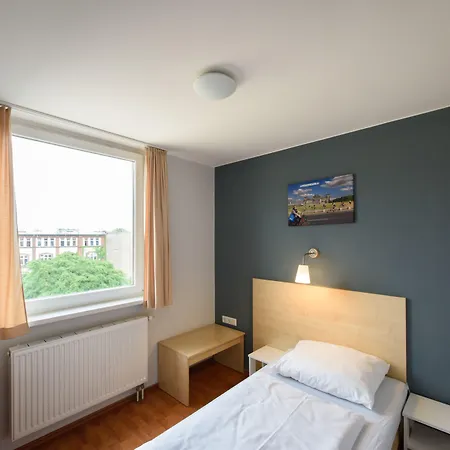 A&o Friedrichshain 2*