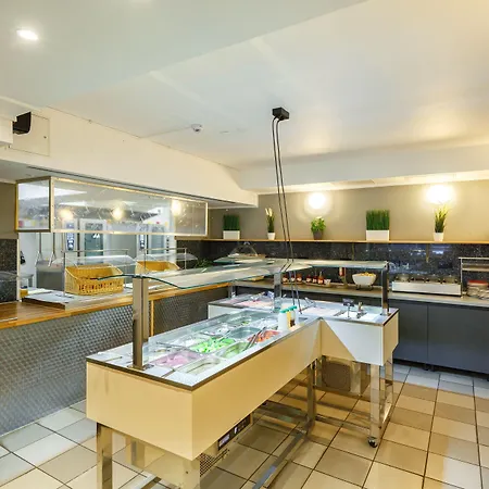 Hotel A&o Friedrichshain 2*