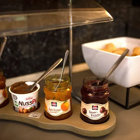 A&o Friedrichshain 2*